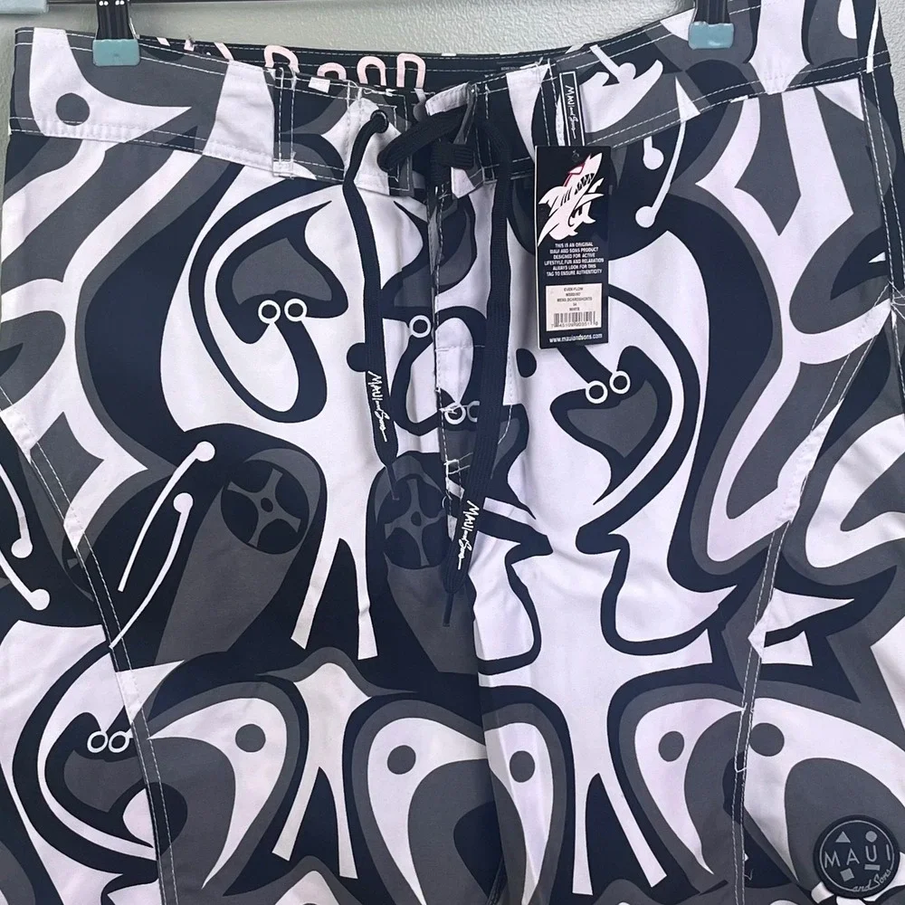 Maui & Sons Black White Abstract Tribal Graphic Board‎ Shorts Beach NWT 34-36